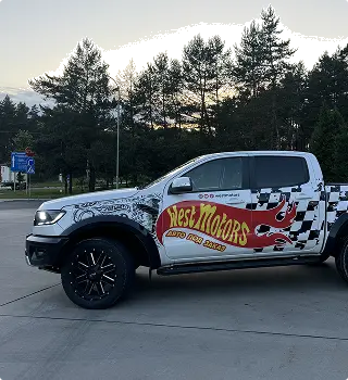 Яркий Ford Ranger